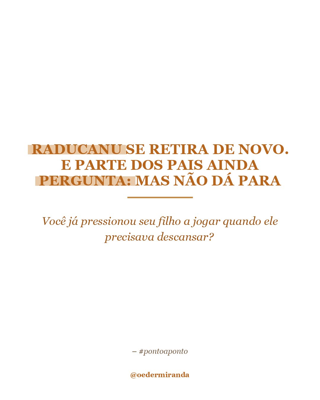 Pai de meia-idade sentado sozinho nas arquibancadas de uma quadra de tênis vazia, cotovelos apoiados nos joelhos, olhar distante, luz fria de tarde nublada, expressão de quem está reavaliando algo.